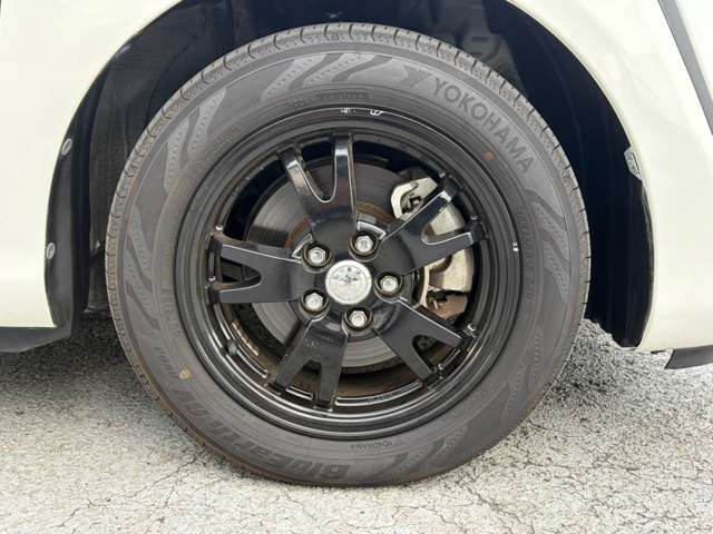 Toyota Sienta 12