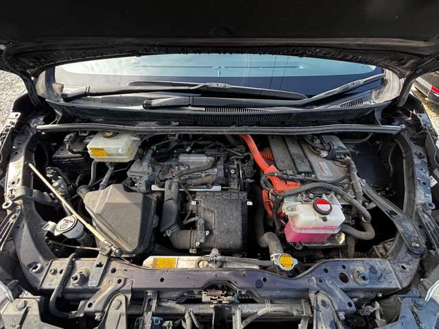 Toyota Esquire 3