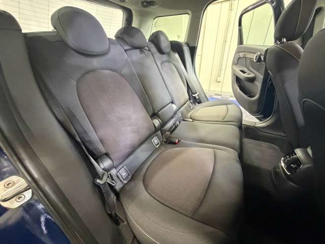 MINI Crossover 11