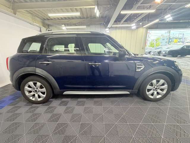 MINI Crossover 8
