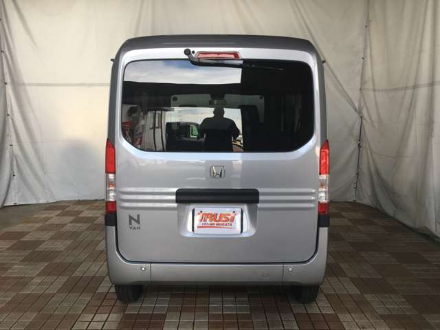 Honda N-VAN 10