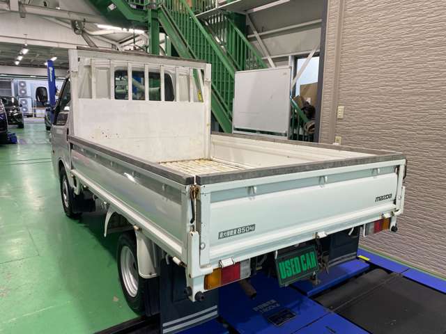 Mazda Bongo Truck 5