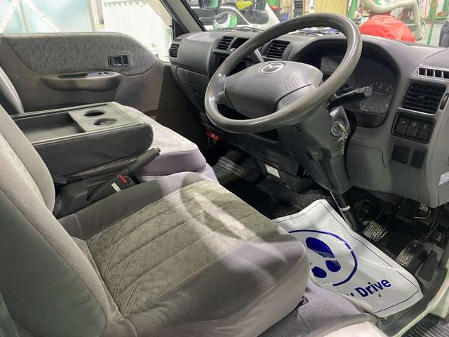 Mazda Bongo Truck 9