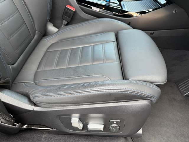 BMW iX3 11