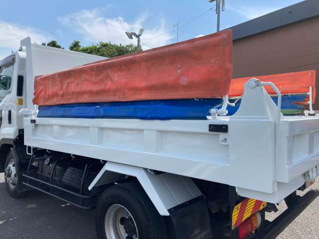Isuzu Forward 11