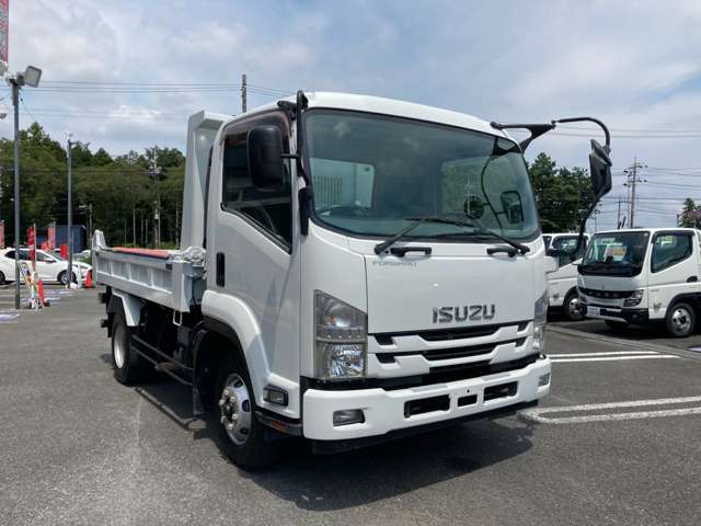 Isuzu Forward 3