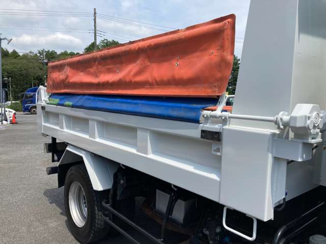 Isuzu Forward 9