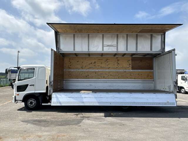 Hino Ranger 10
