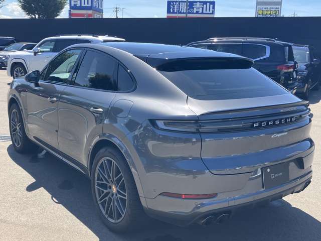 Porsche Cayenne Coupe 2