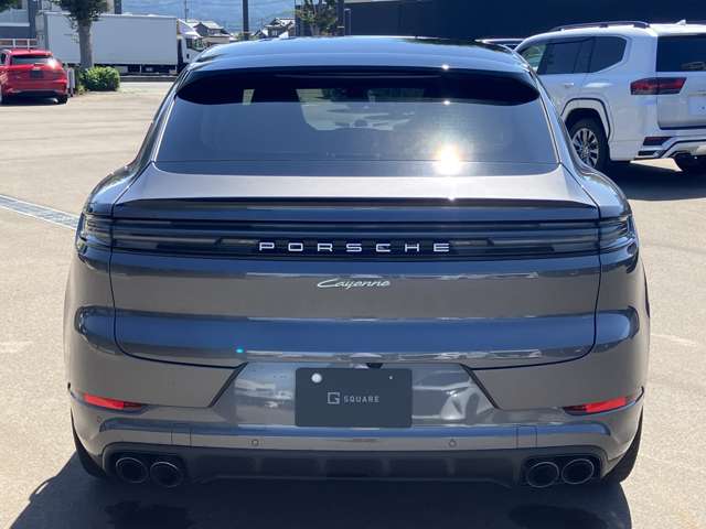 Porsche Cayenne Coupe 6