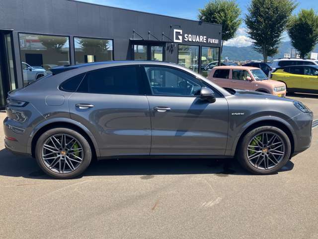 Porsche Cayenne Coupe 7