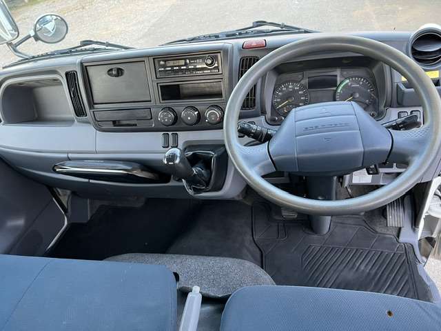Mitsubishi Fuso Canter 4