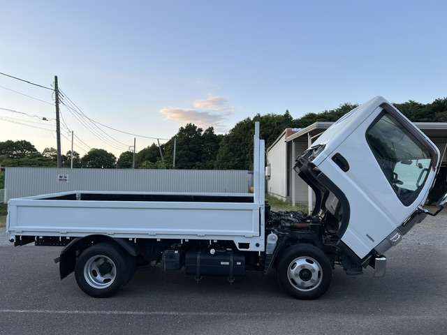 Mitsubishi Fuso Canter 8