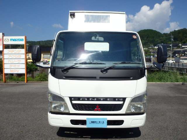 Mitsubishi Fuso Canter 2