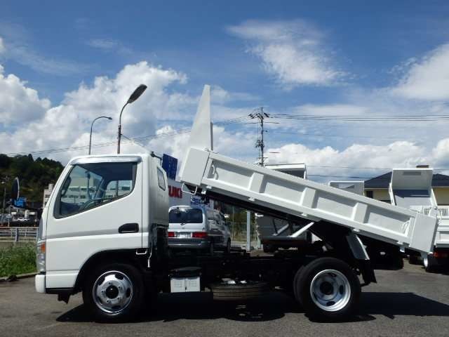 Mitsubishi Fuso Canter 4