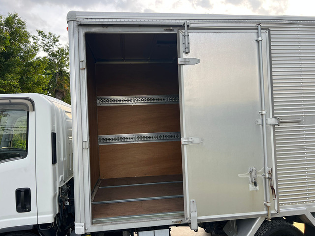 Isuzu Elf 10