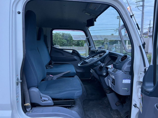 Mitsubishi Fuso Canter 12