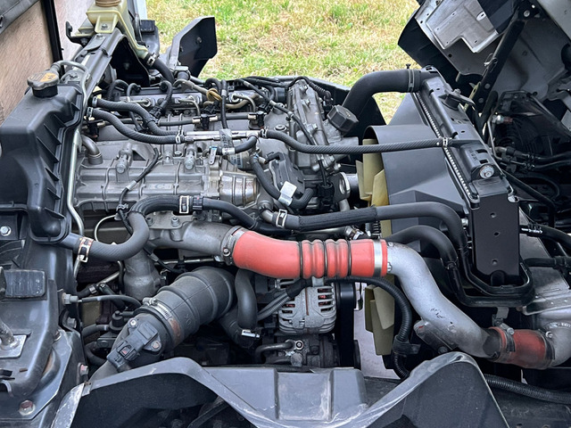 Mitsubishi Fuso Canter 8