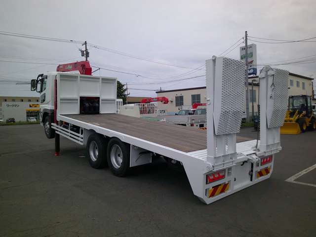 Mitsubishi Fuso Super Great 5