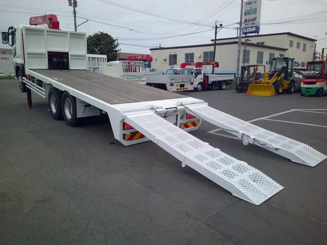Mitsubishi Fuso Super Great 9