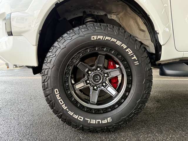 Toyota Hilux 8