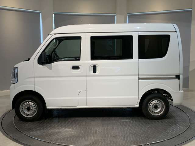 Nissan NV100 Clipper 7