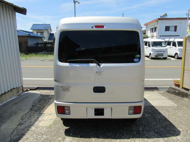 Nissan NV100 Clipper 11
