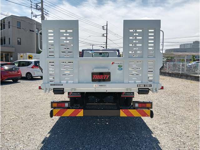 Mitsubishi Fuso Canter 6