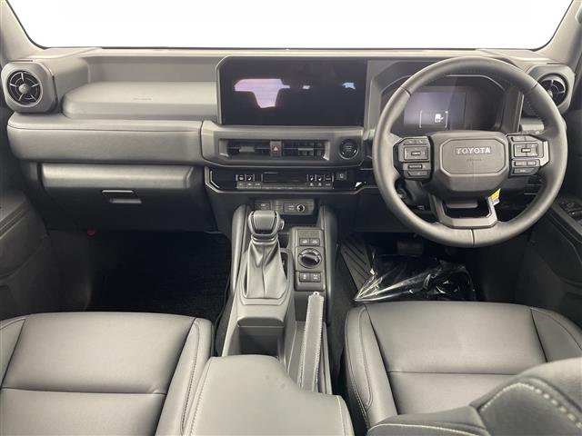 Toyota Land Cruiser FJ 2