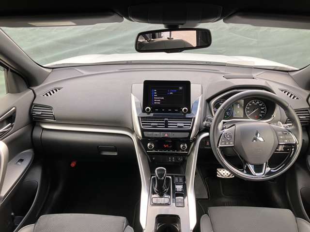 Mitsubishi Eclipse Cross 8