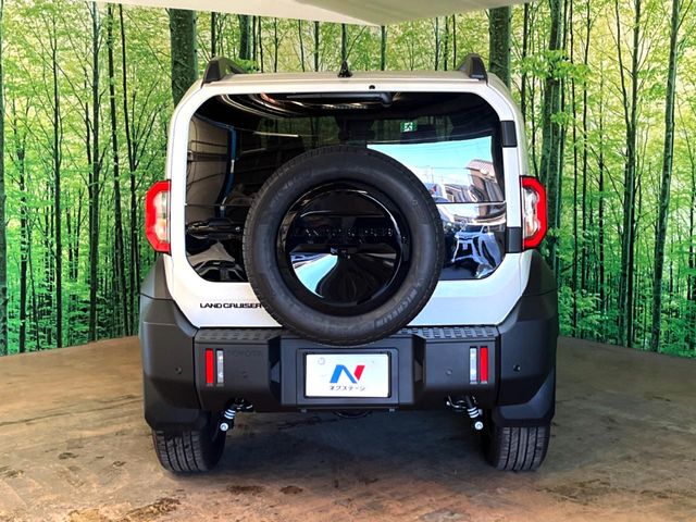 Toyota Land Cruiser FJ 10
