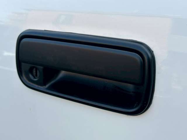 Toyota Hilux 8