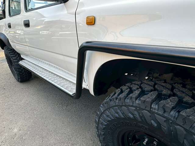Toyota Hilux 9