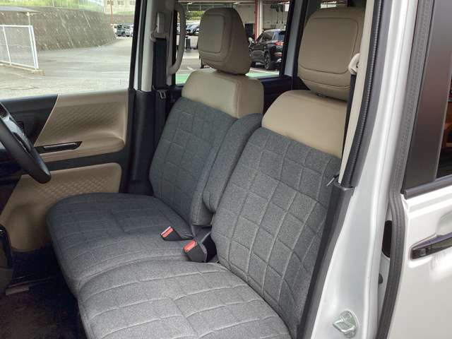 Mitsubishi Delica Mini 6