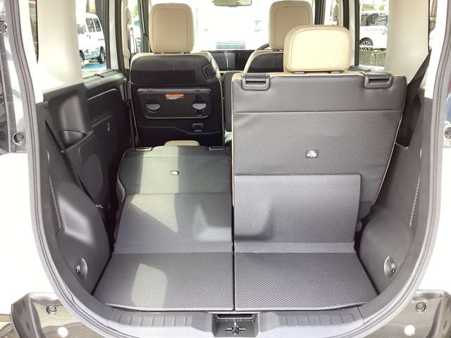 Mitsubishi Delica Mini 8