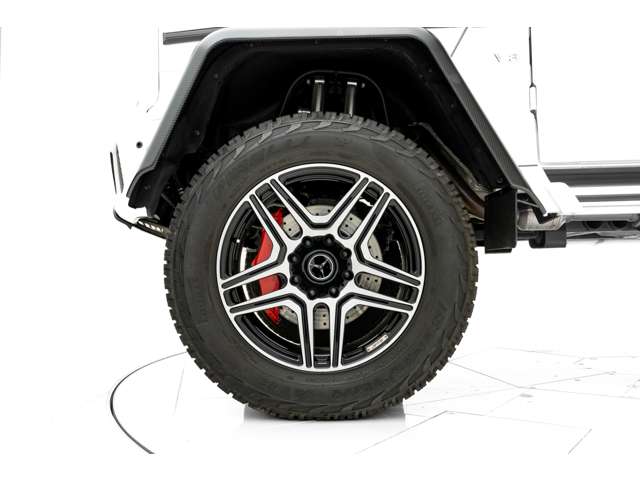 Mercedes-Benz G-Class 12