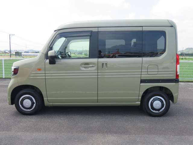 Honda N-VAN 12