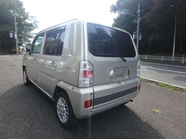 Daihatsu ネイキッド 6