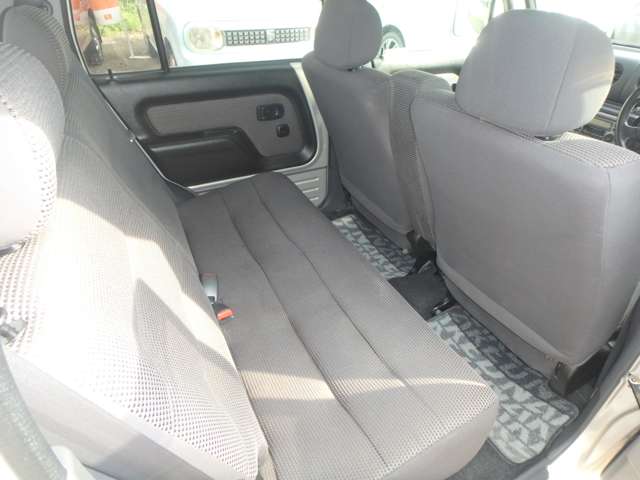 Daihatsu ネイキッド 10