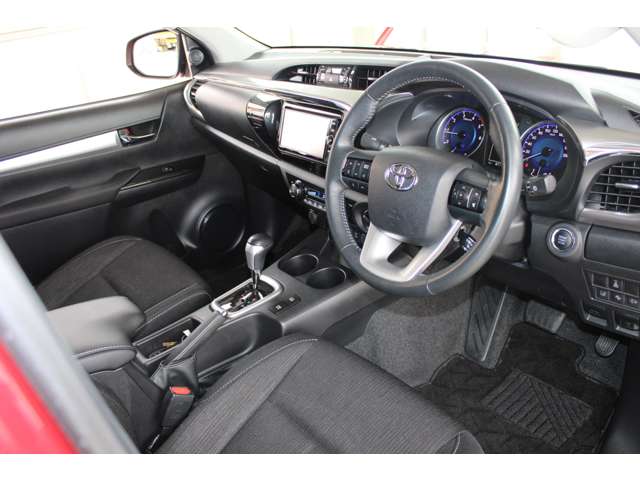 Toyota Hilux 8