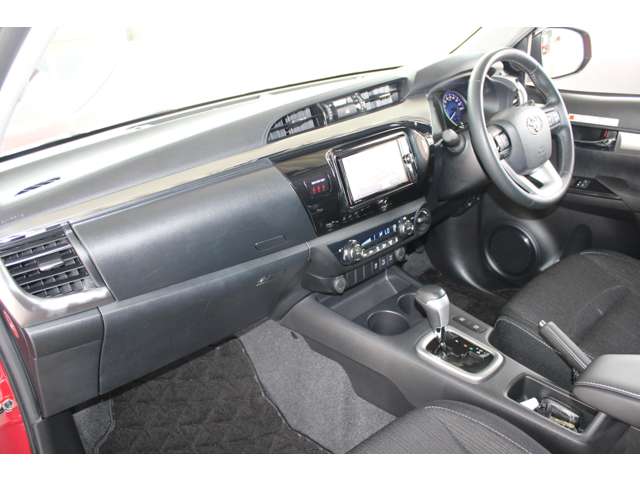 Toyota Hilux 9