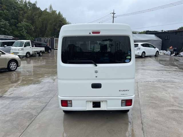 Suzuki Every 5