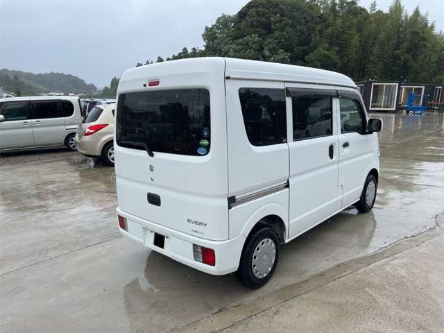 Suzuki Every 7