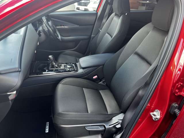 Mazda CX-30 11