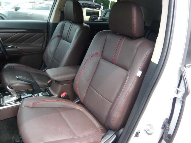 Mitsubishi Outlander PHEV 6