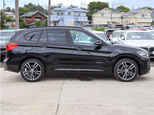 BMW X1 12