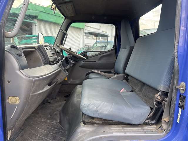 Mitsubishi Fuso Canter 2