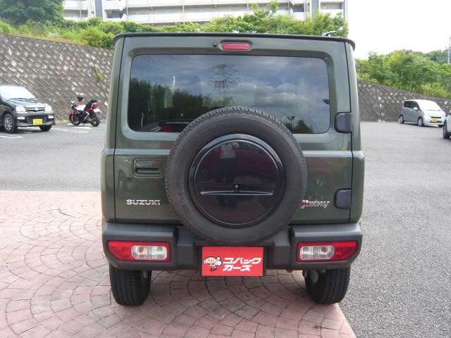 Suzuki Jimny 10