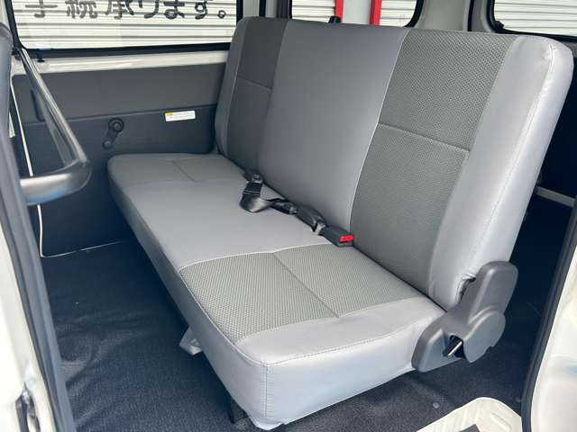 Toyota Town Ace Van 12
