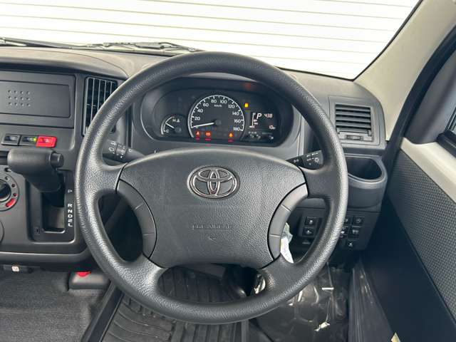 Toyota Town Ace Van 4